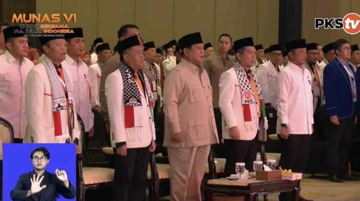 Presiden Prabowo Subianto Hadir di Puncak Munas ke-VI PKS di Jakarta, Disambut oleh Petinggi PKS dan Acara Berlangsung Meriah.